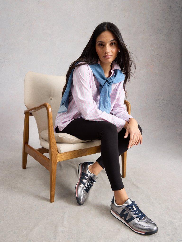 Margot Legging in PURE BLK - MODEL DETAIL