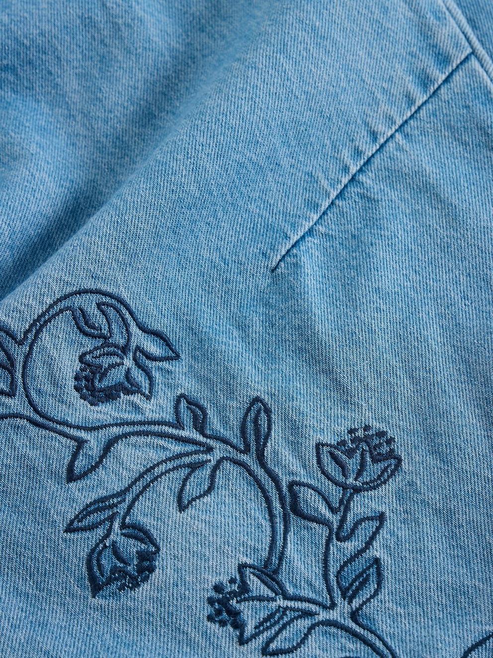 Aubrey Embroidered Barrel Jean in LGT DENIM - FLAT DETAIL