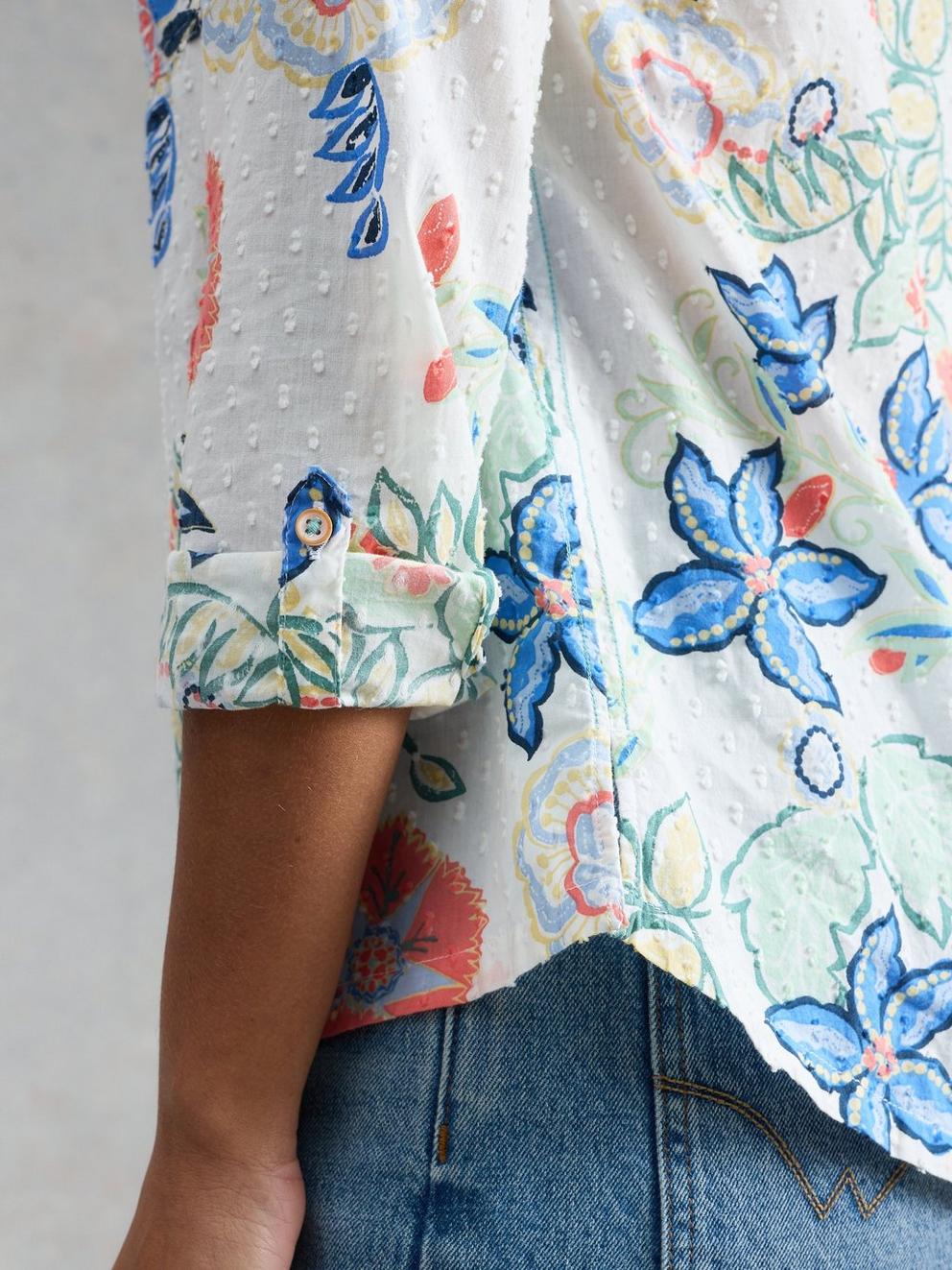 Sophie Organic Cotton Print Shirt in IVORY MLT - MODEL DETAIL