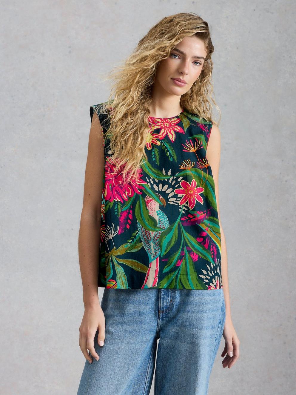 Matilda Vest in GREEN PR - LIFESTYLE