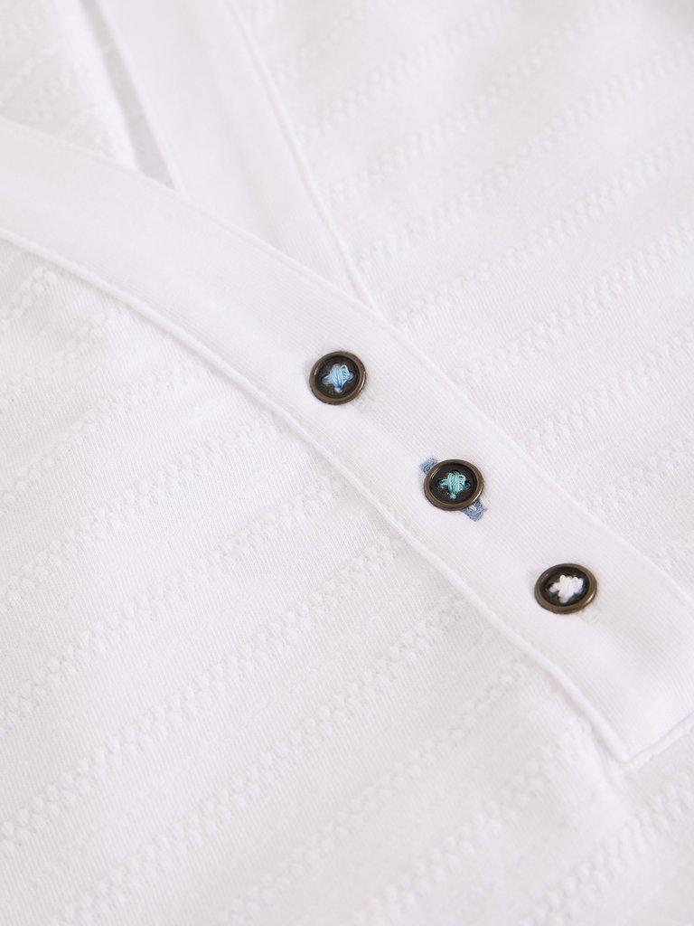 NORA TEXTURE NOTCH VEST in BRIL WHITE - FLAT DETAIL