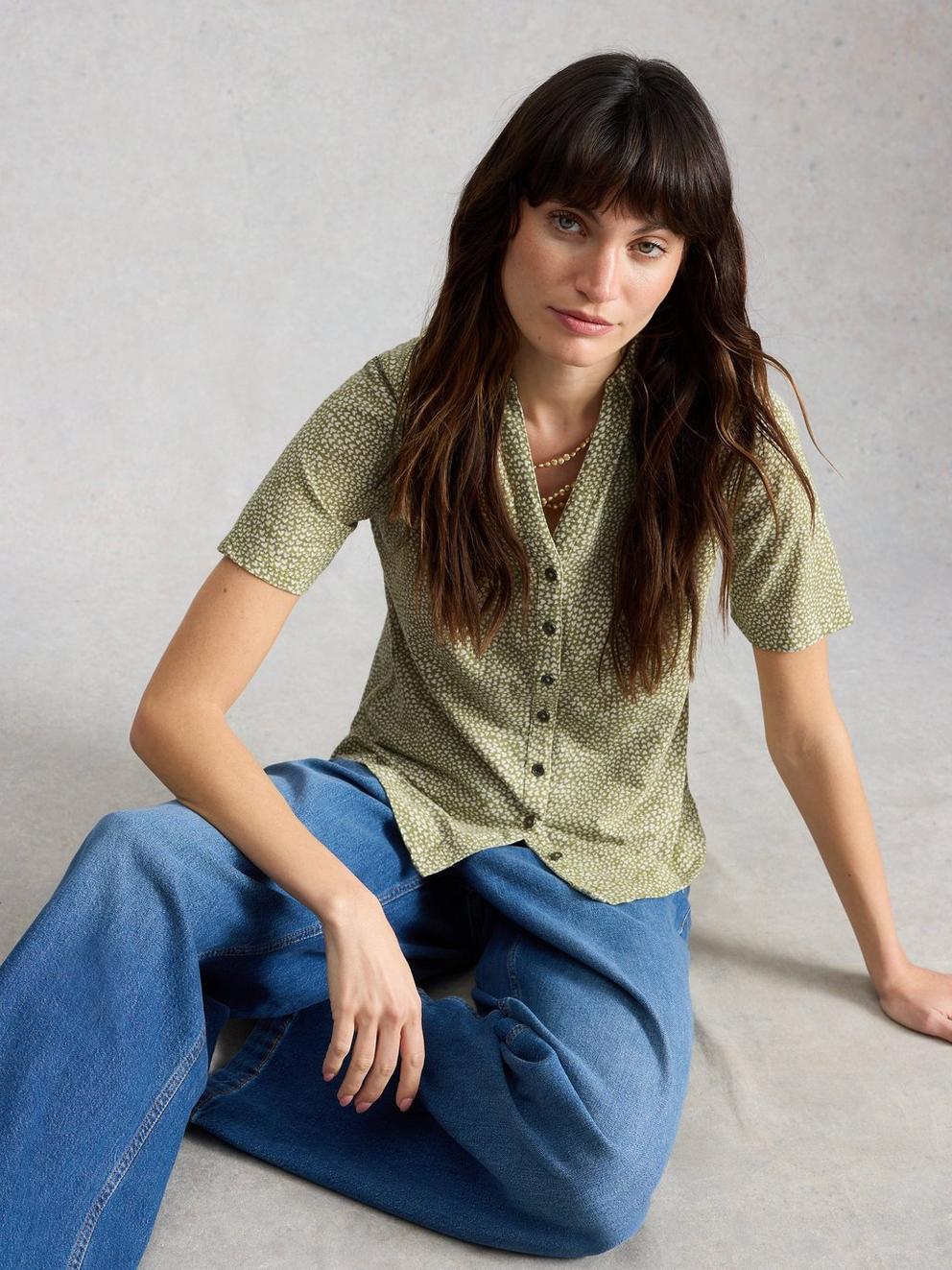 ANNIE JERSEY SHORT SLEEVE COLLARED SHIRT in GREEN MLT - LIFESTYLE