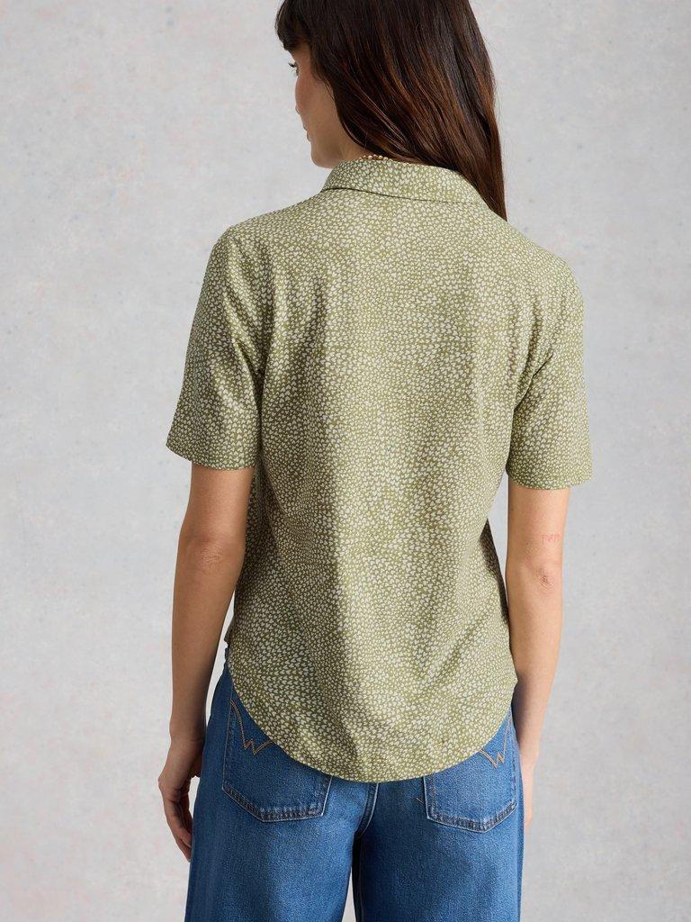 ANNIE JERSEY SHORT SLEEVE COLLARED SHIRT in GREEN MLT - MODEL BACK