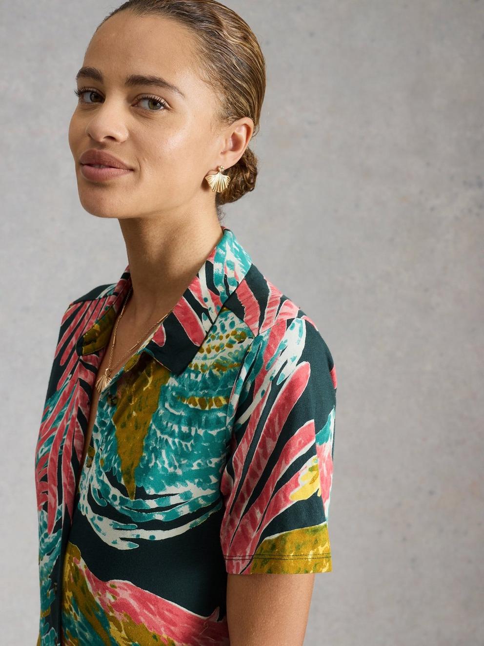 Rua Jersey Shirt Dress in PINK MLT - MODEL DETAIL