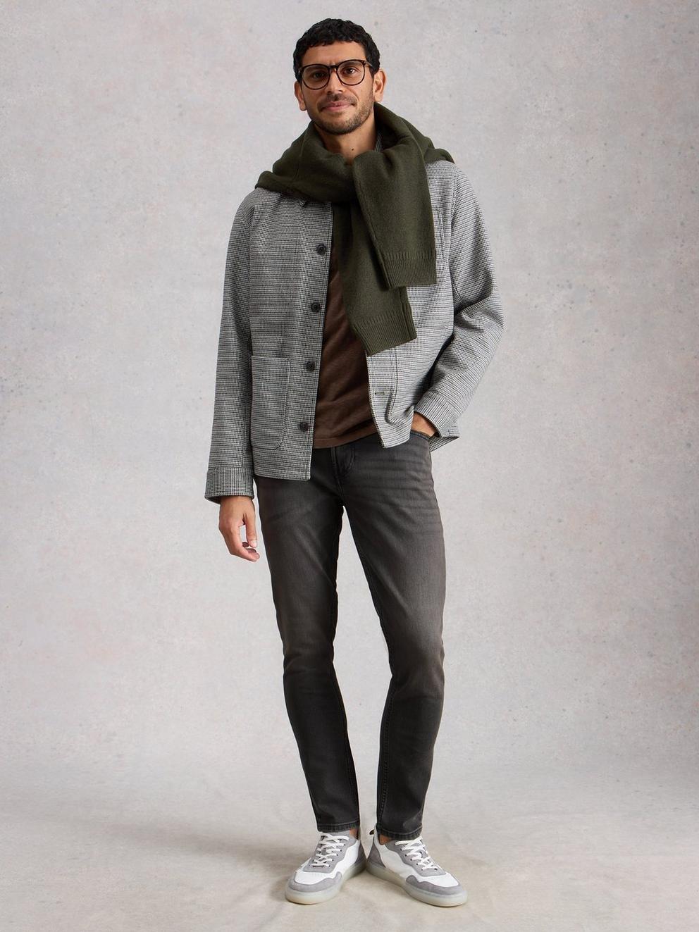 Stratford Slim Jean in WASHED BLK - MODEL FRONT