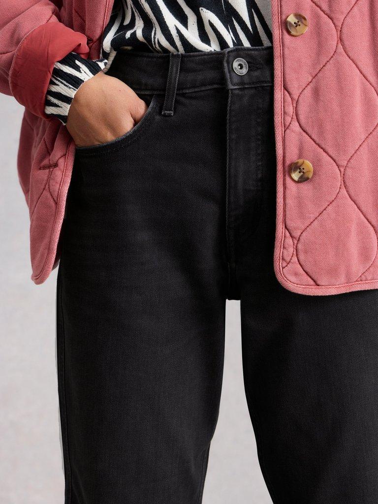 Freya Weekend Ankle Length Jean in WASHED BLK - MODEL DETAIL