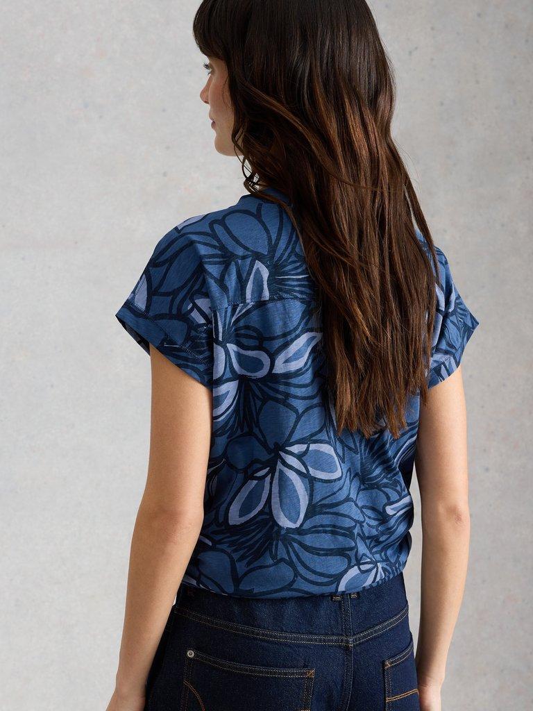 NEVE V NECK TEE in BLUE PR - MODEL BACK