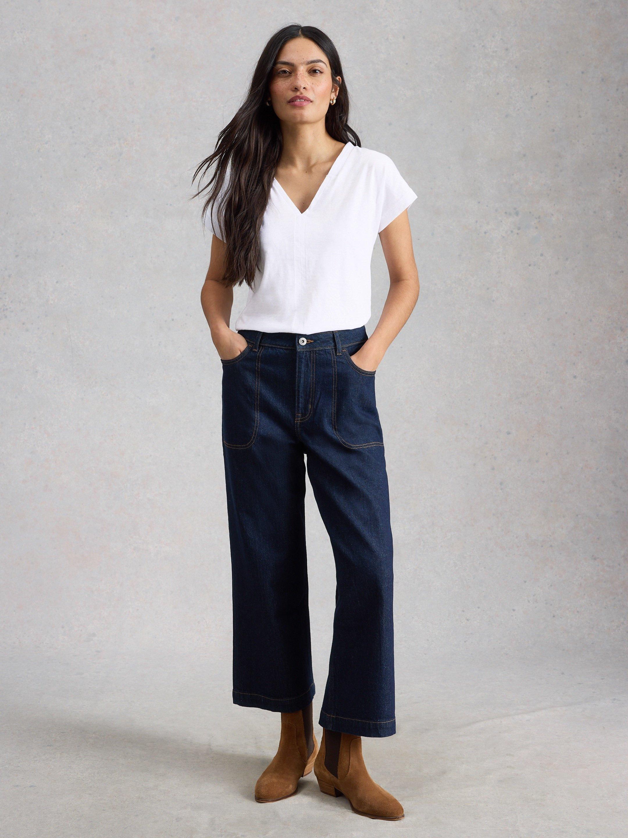 NEVE V NECK TEE