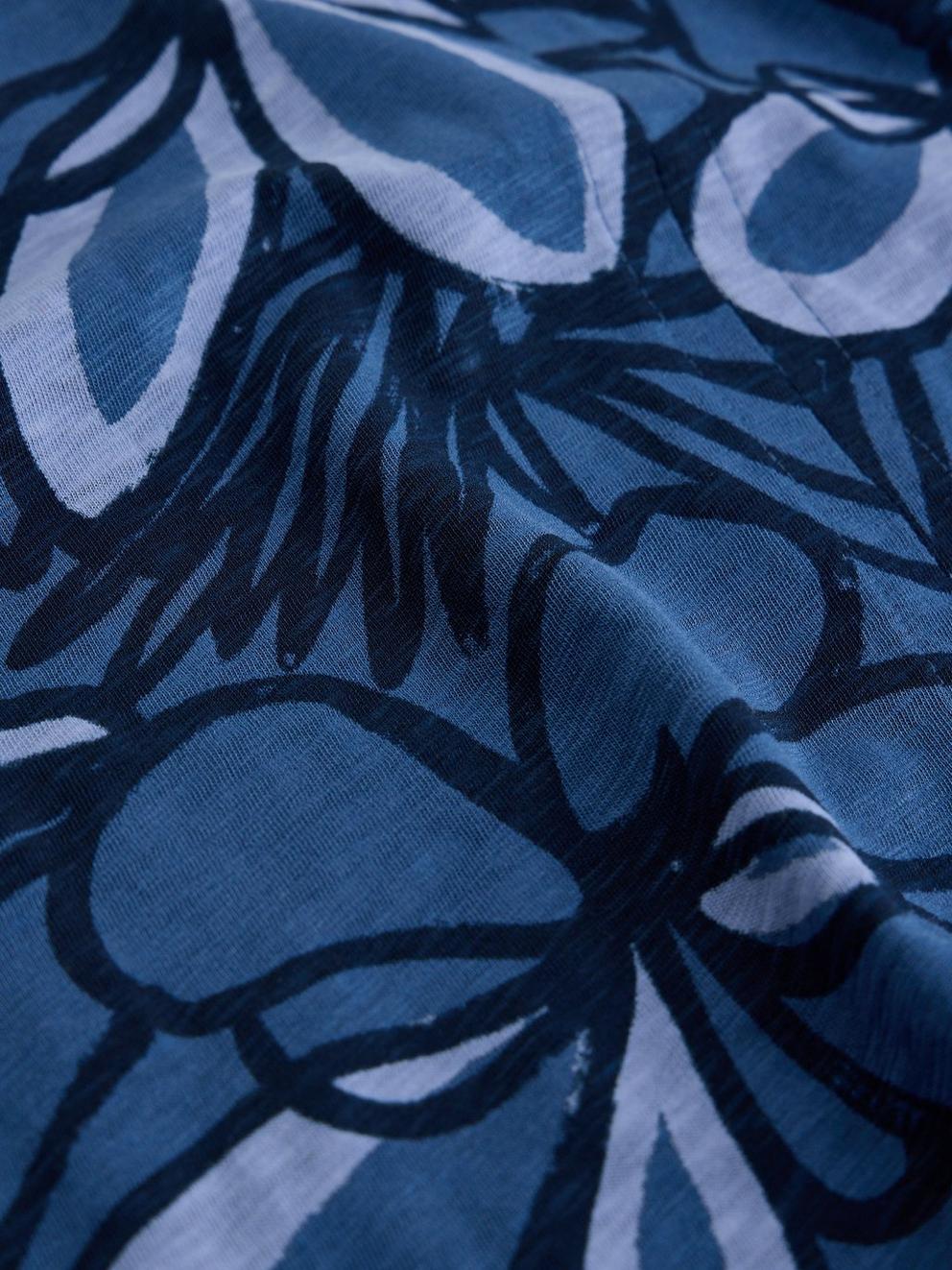 NELLY NOTCH NECK PRINTED TEE in BLUE PR - FLAT DETAIL