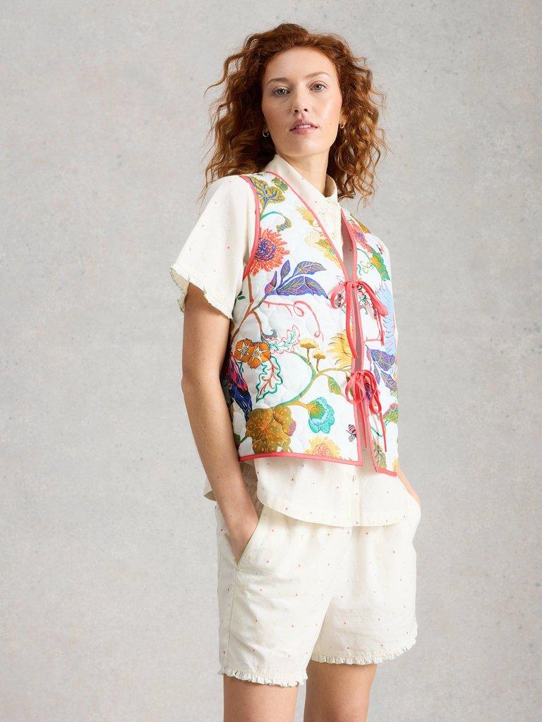 Mia Gilet in IVORY PR - MODEL DETAIL