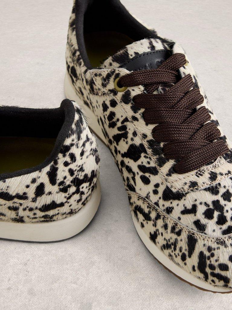 Riley Runner in WHITE PR - FLAT DETAIL