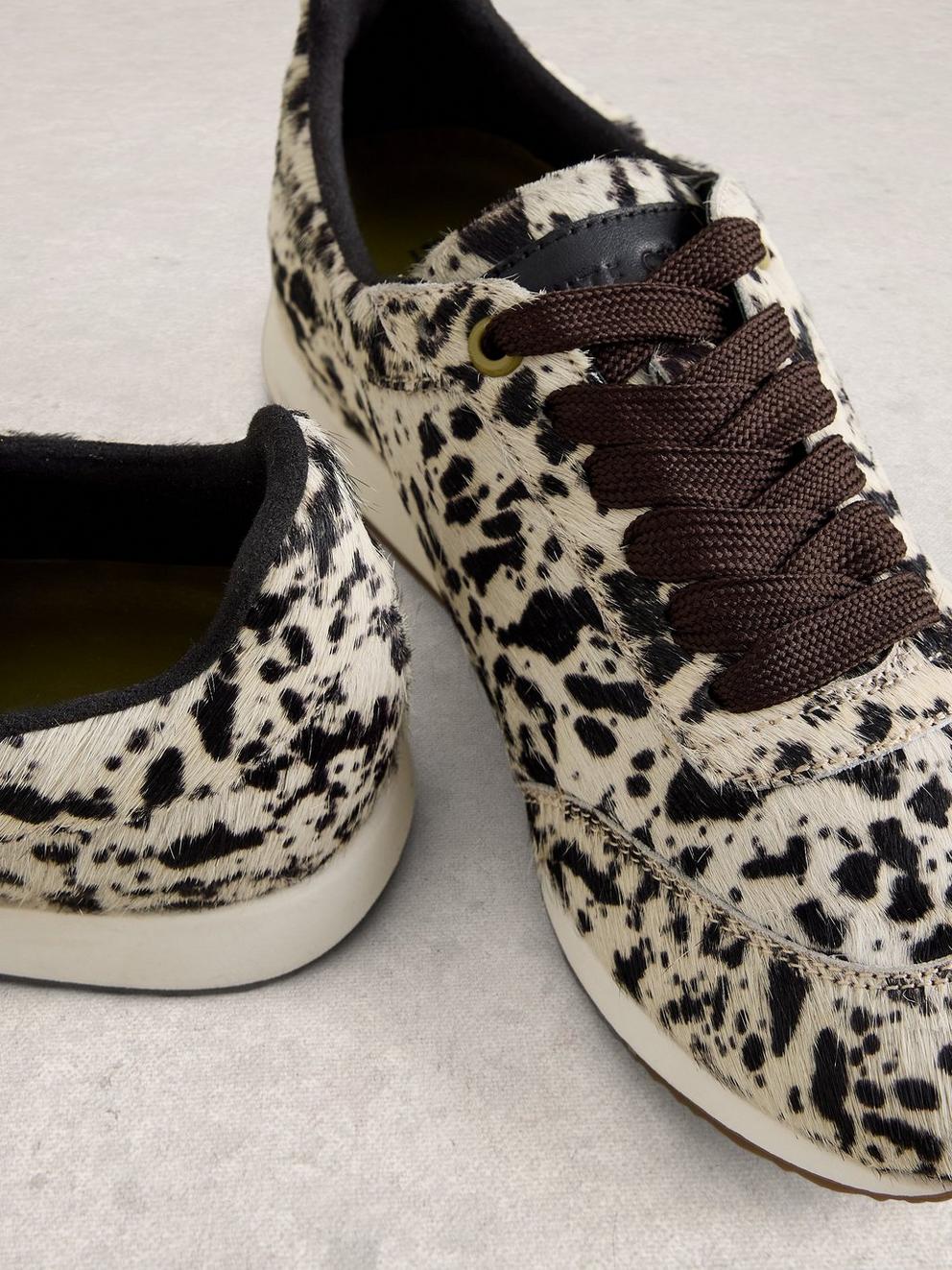 Riley Runner in WHITE PR - FLAT DETAIL