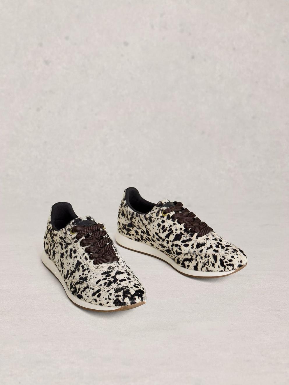 Riley Runner in WHITE PR - FLAT FRONT