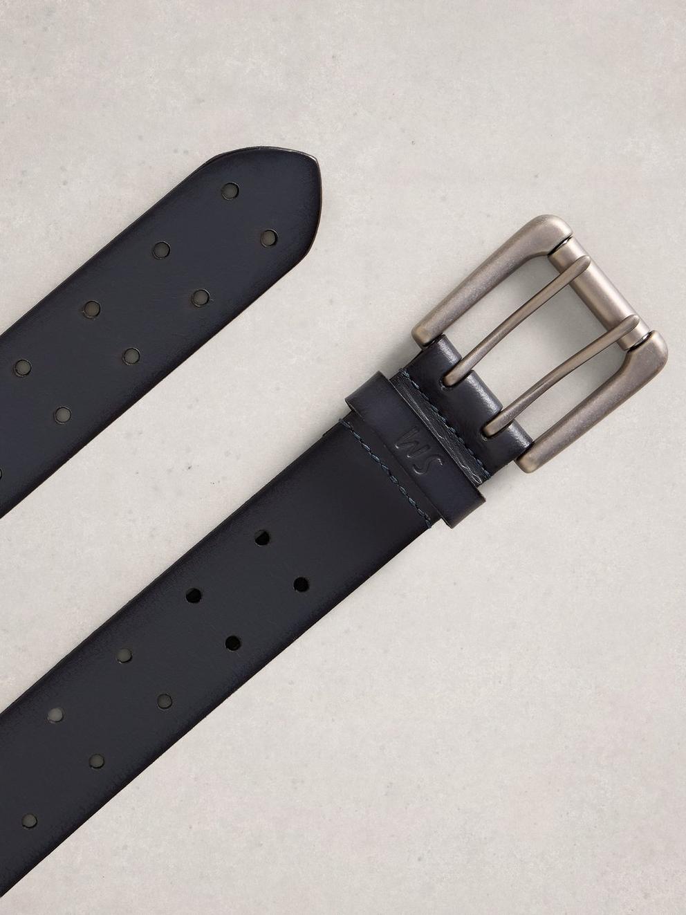 Double Prong Leather Belt in DARK NAVY - FLAT DETAIL