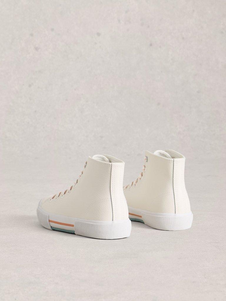 Pippa Leather HiTop Trainer in BRIL WHITE - FLAT BACK