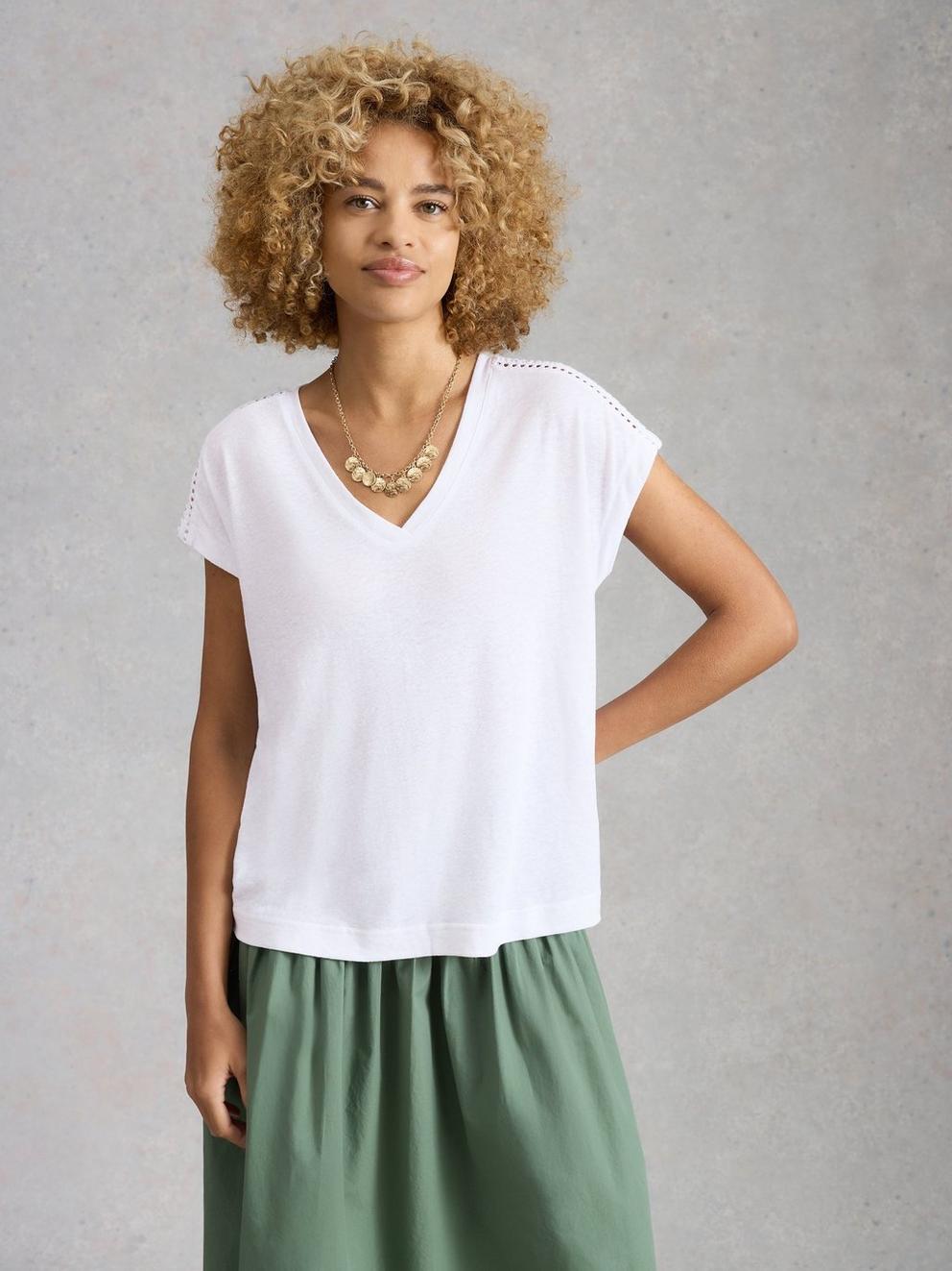 ELLA LACE T-SHIRT in BRIL WHITE - MODEL DETAIL
