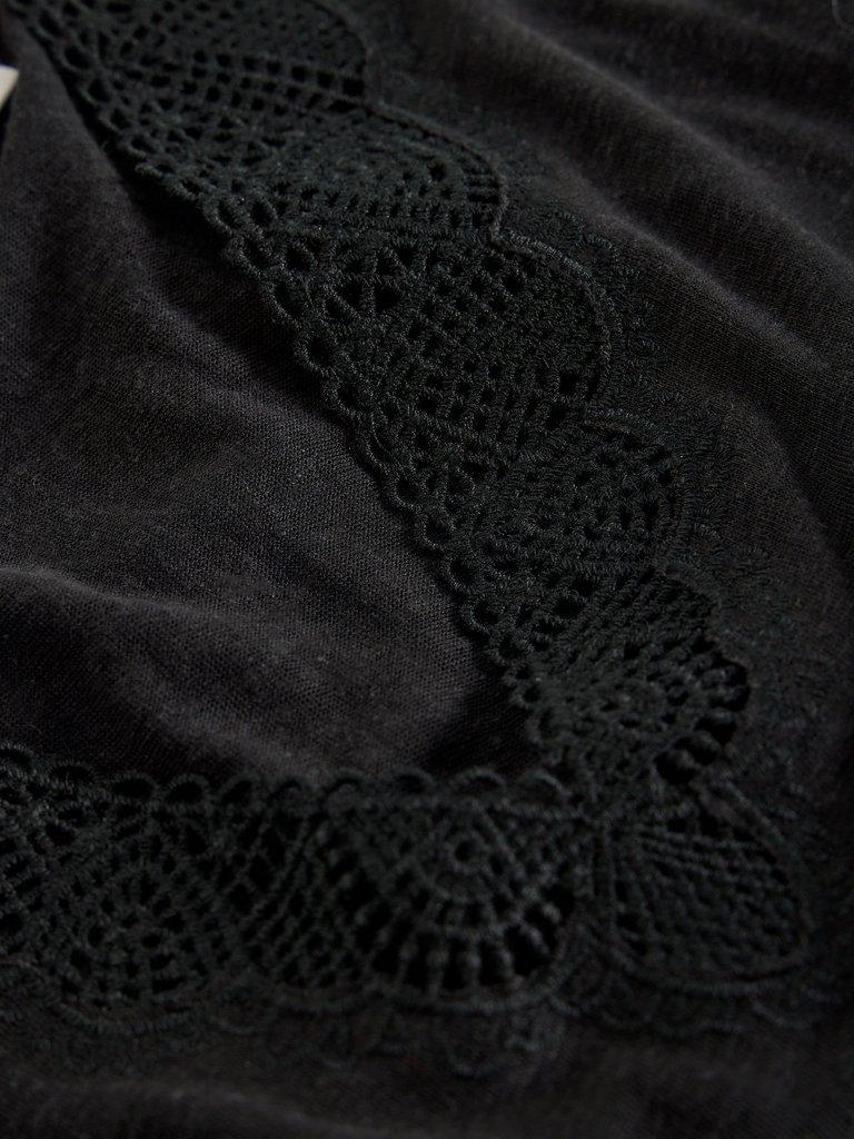 ELLIE LACE V NECK VEST in PURE BLK - FLAT DETAIL