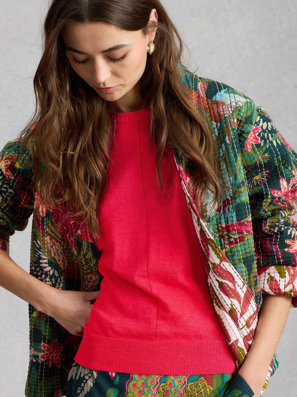 NOVA LINEN BLEND TEE in DK PINK - LIFESTYLE