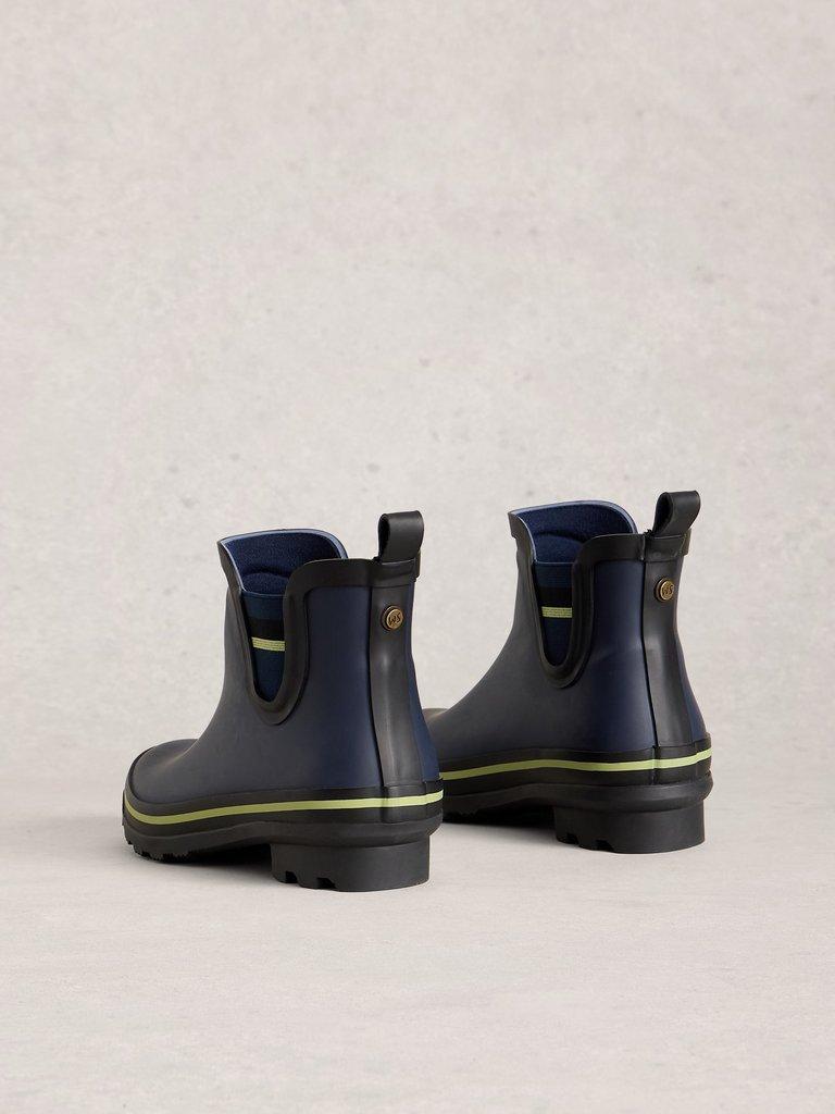 Puddle Wellie Boot in NAVY MULTI - FLAT BACK