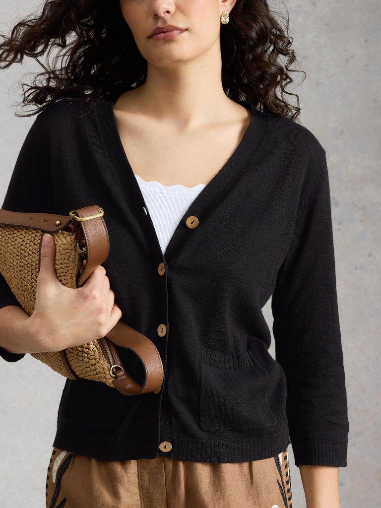 NOVA V NECK LINEN BLEND CARDI in PURE BLK - MODEL DETAIL