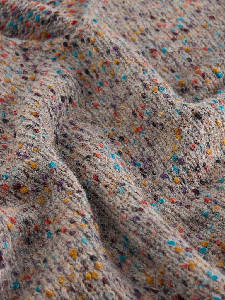 TEXTURED LONG SLEEVE V NECK JUMPER in LGT NAT - FLAT DETAIL