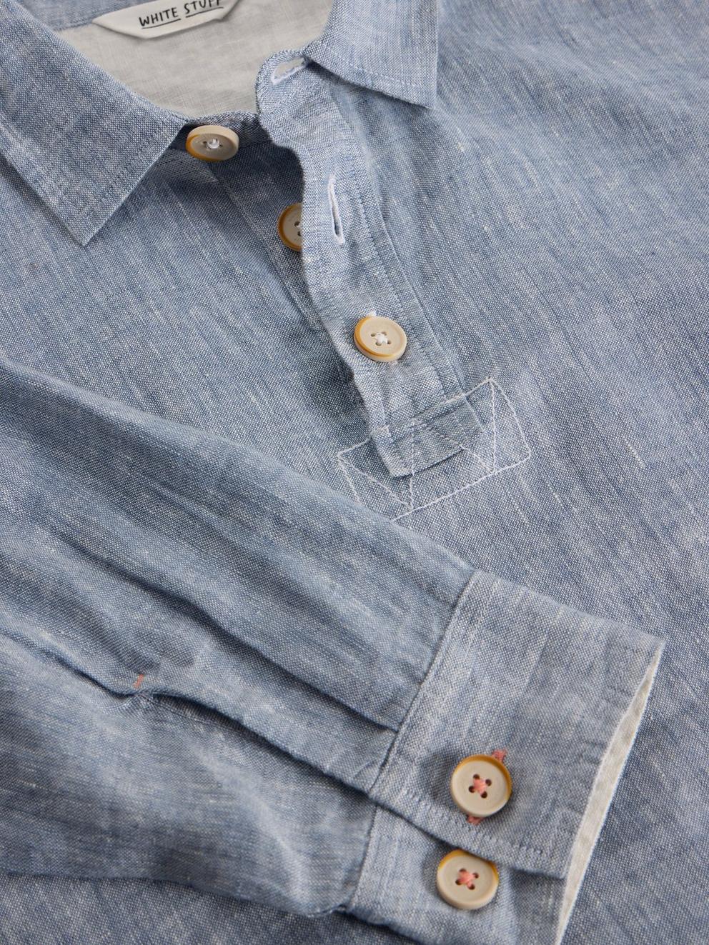 Carlton Linen Pop Over Shirt in CHAMB BLUE - FLAT DETAIL