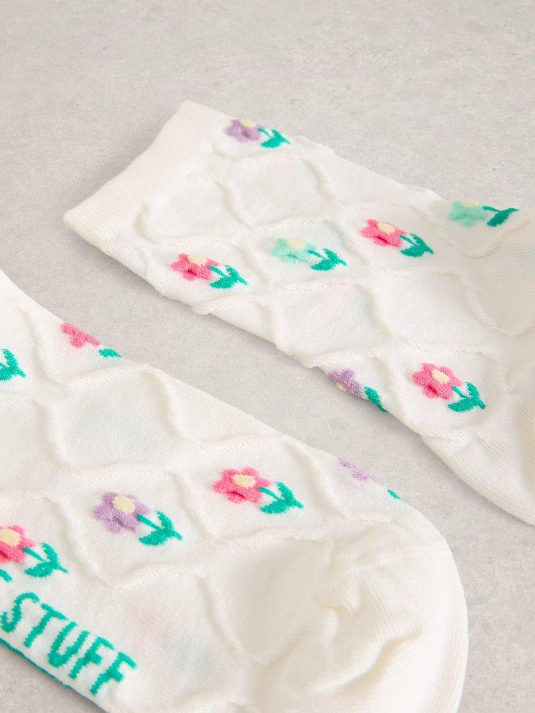 Textured Flower Ankle Sock in WHITE MLT - FLAT DETAIL