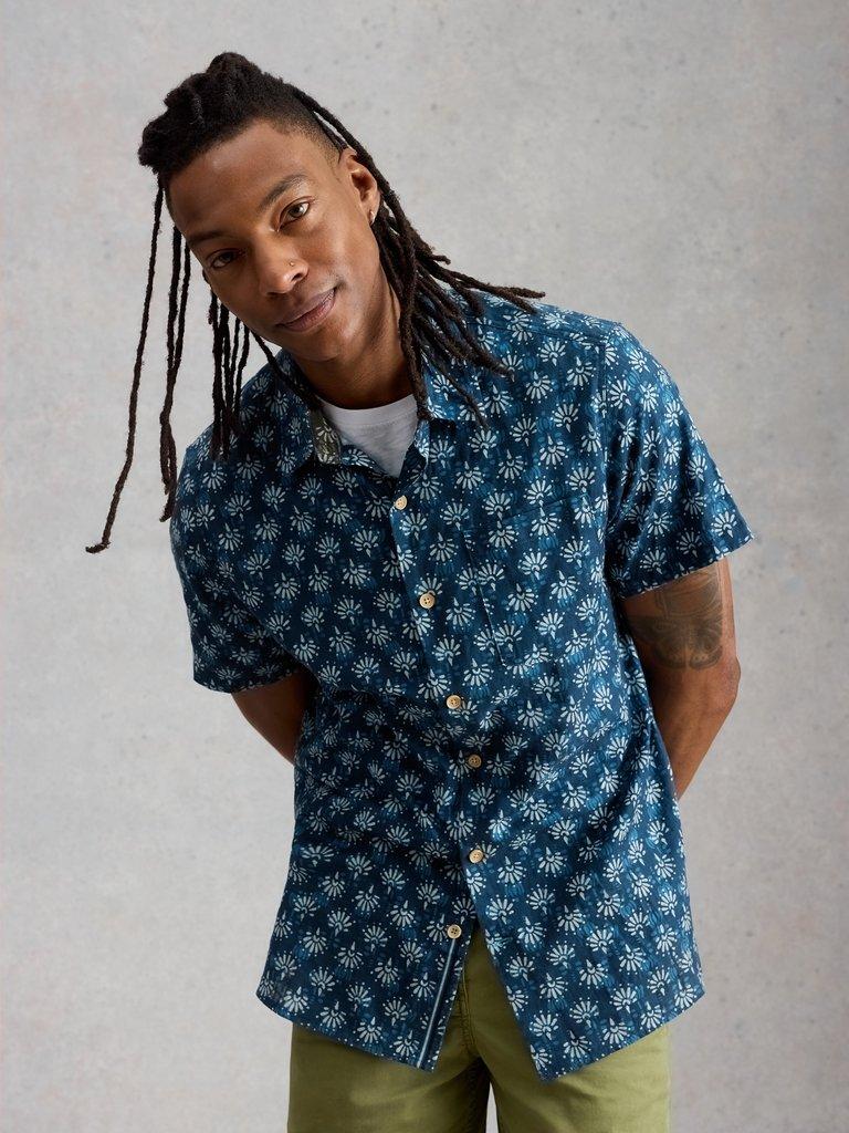 Finsbury SS Batik Print Shirt in NAVY PR - LIFESTYLE