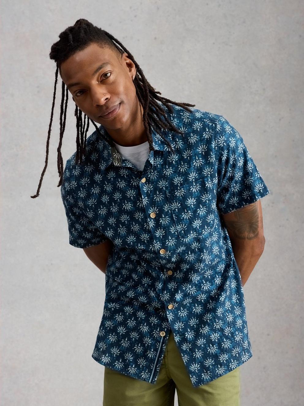 Finsbury SS Batik Print Shirt in NAVY PR - LIFESTYLE