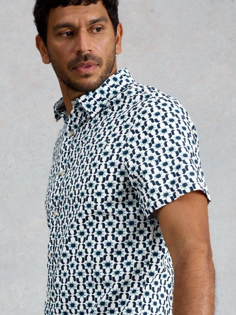 Finsbury SS Sun Print Shirt in WHITE PR - LIFESTYLE