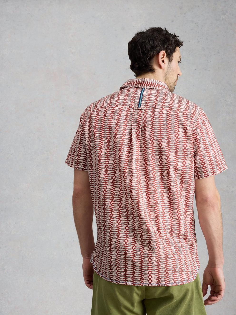 Finsbury SS Fish Printed Shirt in PINK PR - MODEL BACK