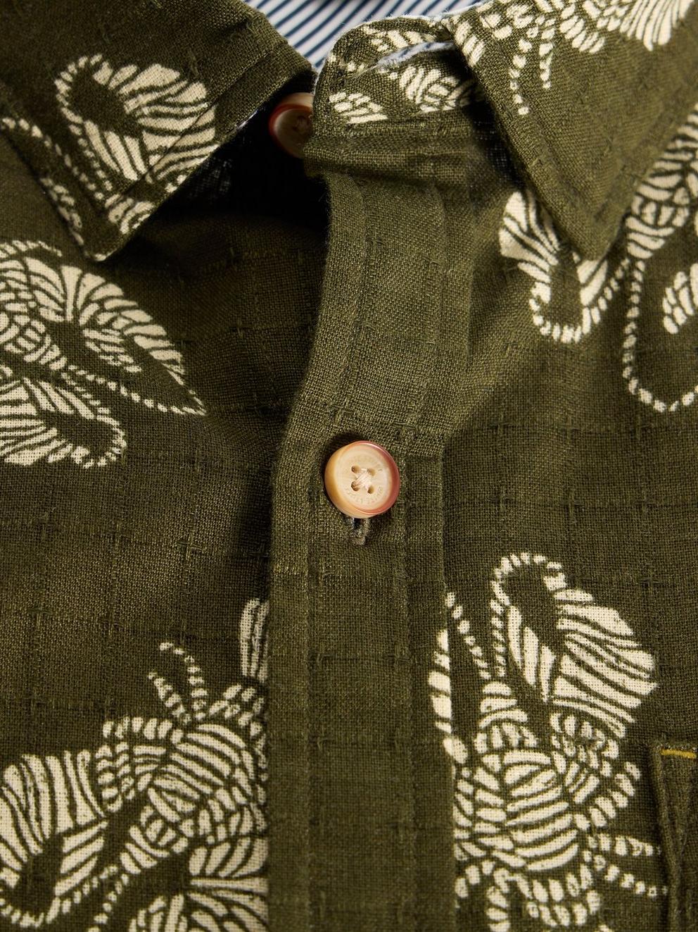 Finsbury SS Shrimp Print Shirt in GREEN PR - FLAT DETAIL