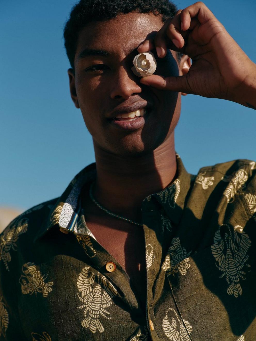 Finsbury SS Shrimp Print Shirt in GREEN PR - MIXED