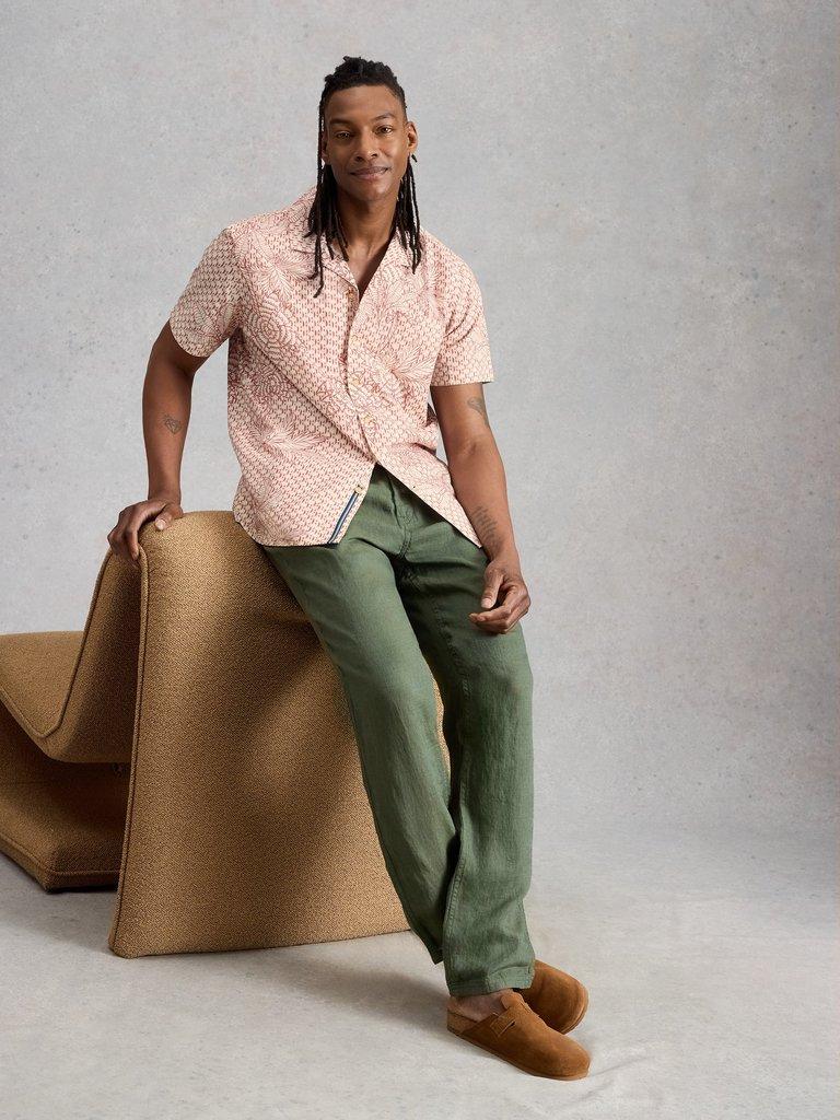 Hayle SS Palm Geo Print Shirt in PINK PR - LIFESTYLE