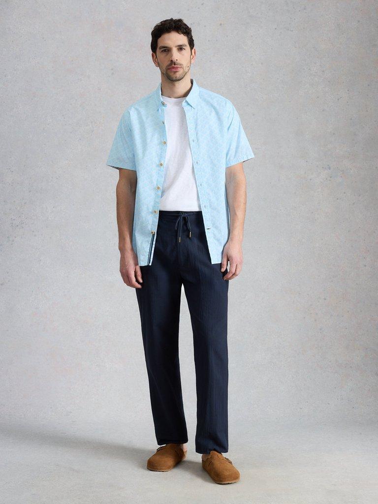 Salcombe SS Shell Print Shirt in BLUE PR - MODEL FRONT