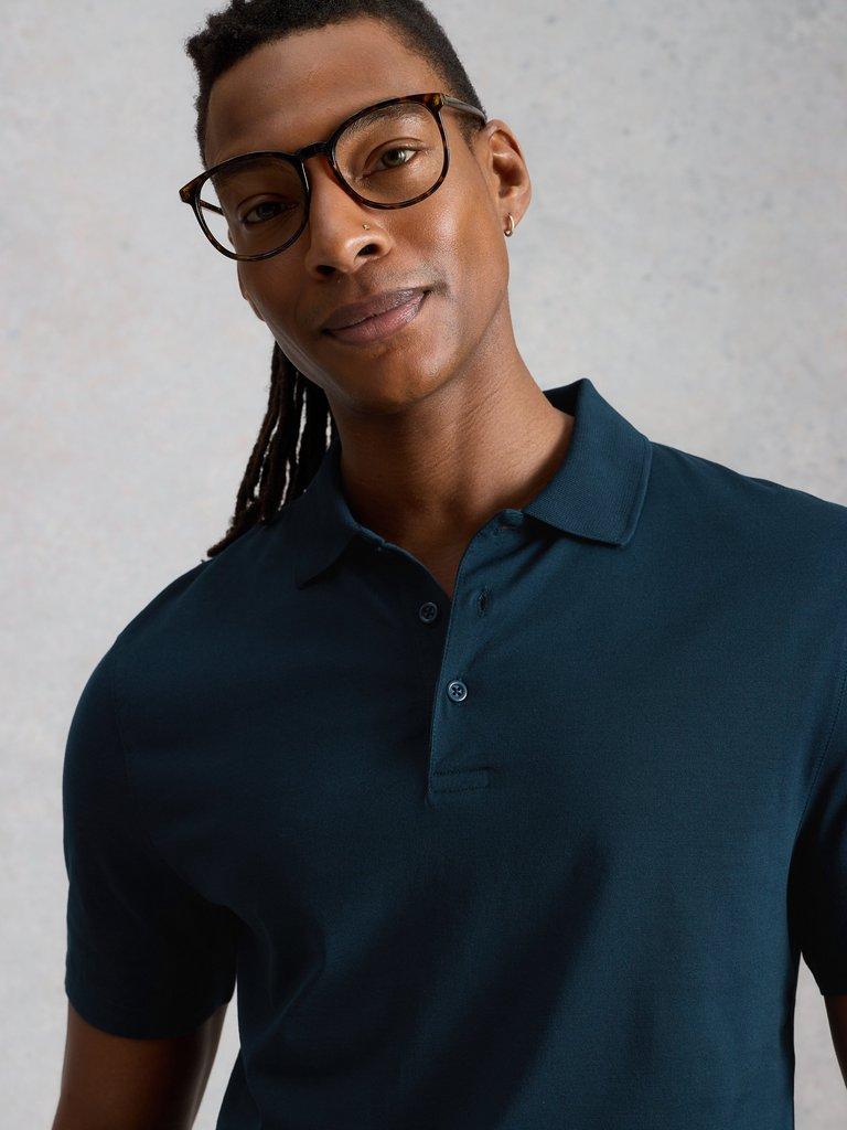 Skipton Smart Polo in DARK NAVY - MODEL DETAIL