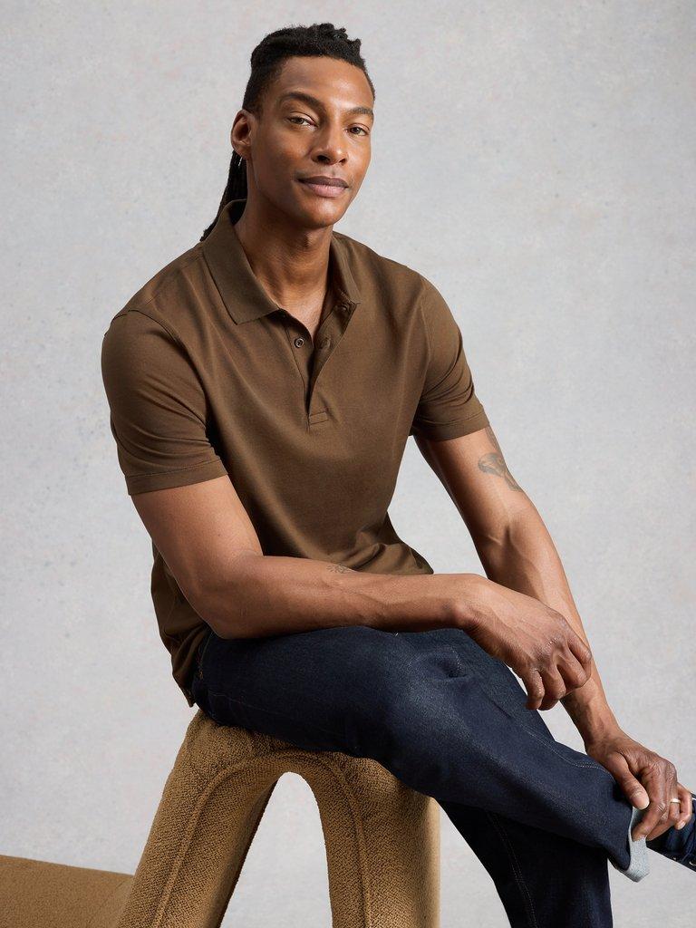 Skipton Smart Polo in DK BROWN - LIFESTYLE