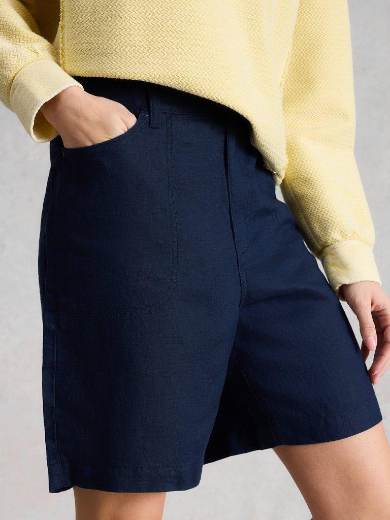 Tia Linen Short in DARK NAVY - MODEL DETAIL