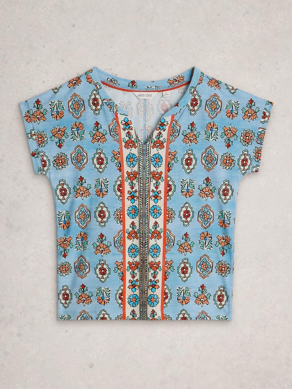 NELLY PRINT NOTCH NECK TEE in BLUE PR - FLAT FRONT