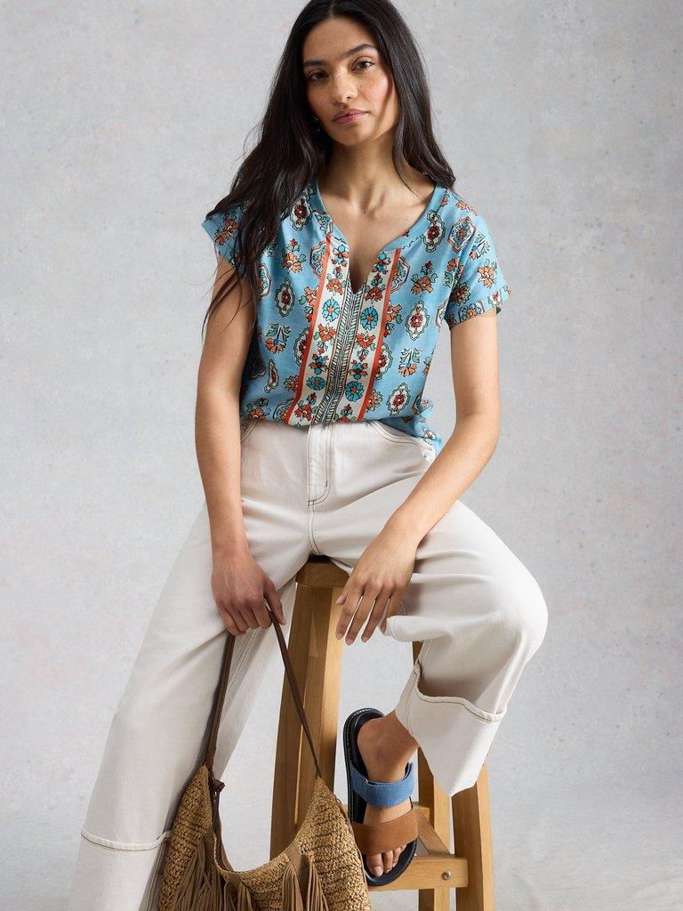 NELLY PRINT NOTCH NECK TEE in BLUE PR - LIFESTYLE