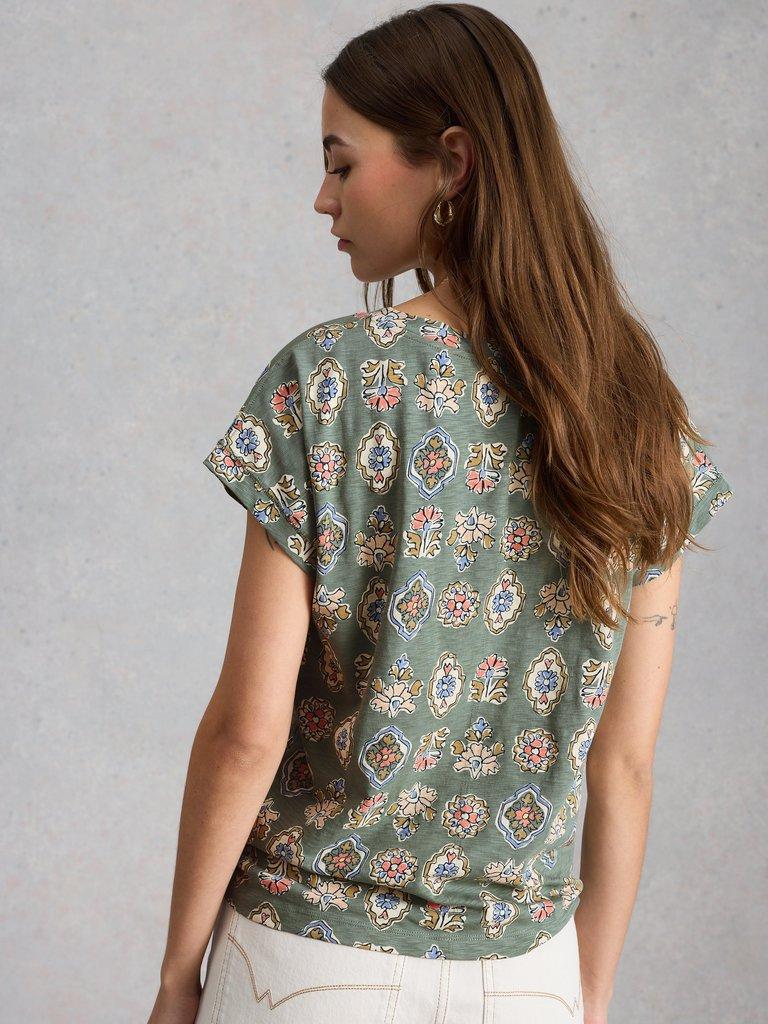 NELLY PRINT NOTCH NECK TEE in KHAKI GRN - MODEL BACK