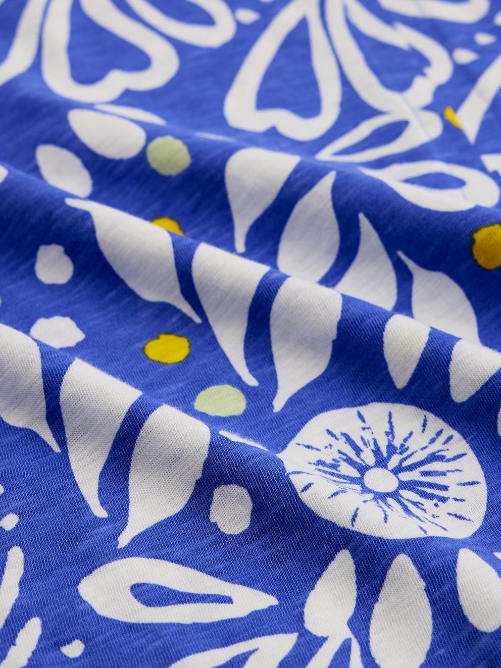 NELLY NOTCH NECK TEE in BRT BLUE - FLAT DETAIL