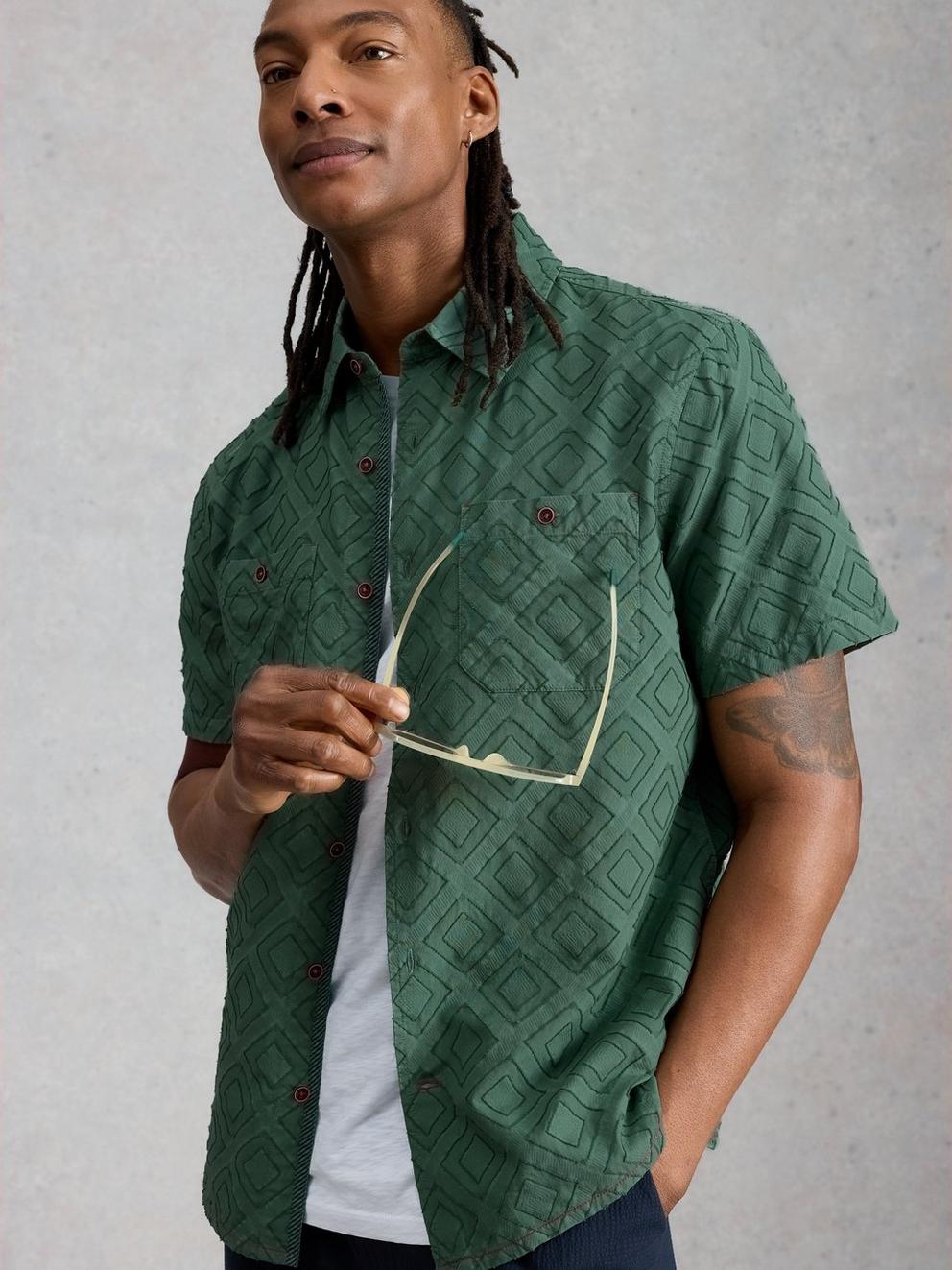 Gosport SS Geo Shirt in DUS GREEN - LIFESTYLE