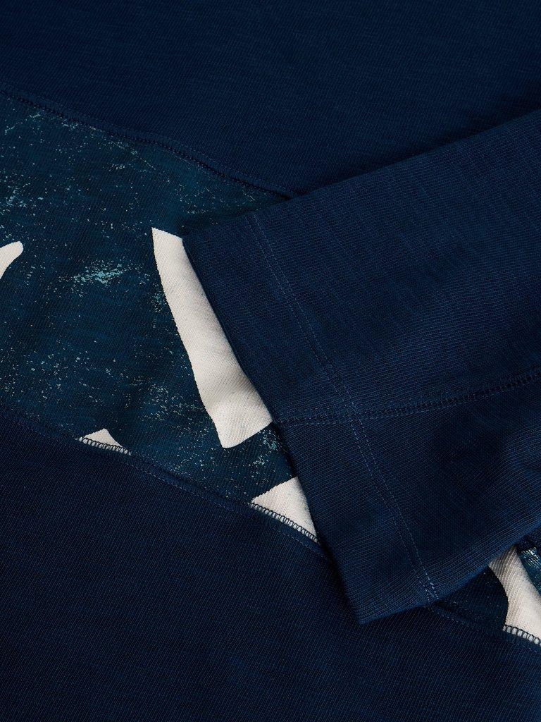 Harrington Abstract Stripe Tee in NAVY MULTI - FLAT DETAIL