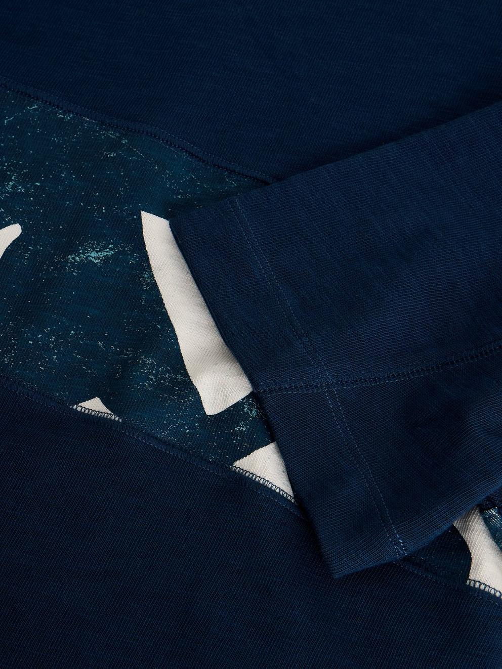 Harrington Abstract Stripe Tee in NAVY MULTI - FLAT DETAIL