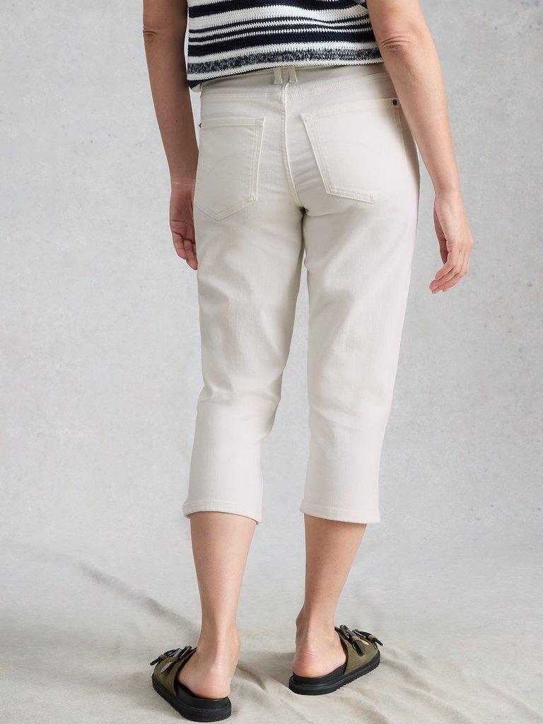 Blake Capri Jean in BRIL WHITE - MODEL BACK