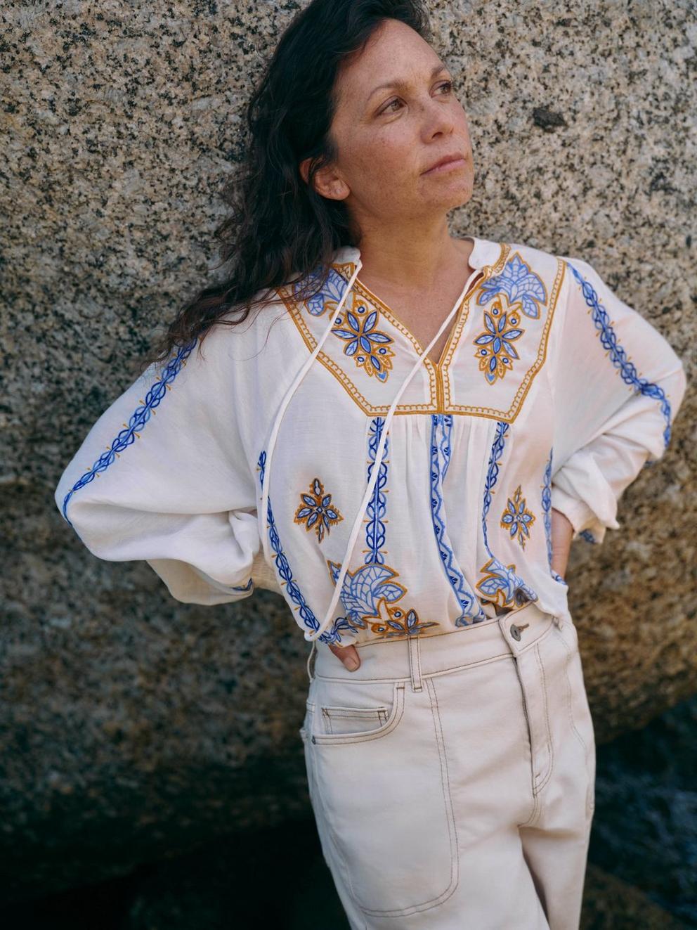 Ciara Embroidered Blouse in IVORY MLT - MIXED