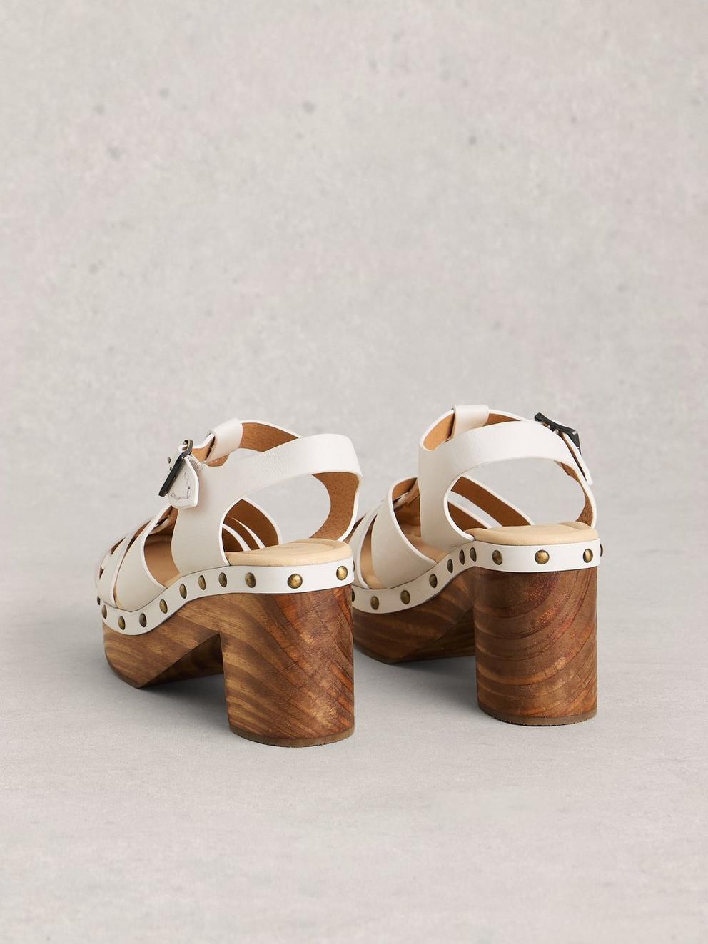 Phoebe Fisherman Clogs in PALE IVORY - FLAT BACK