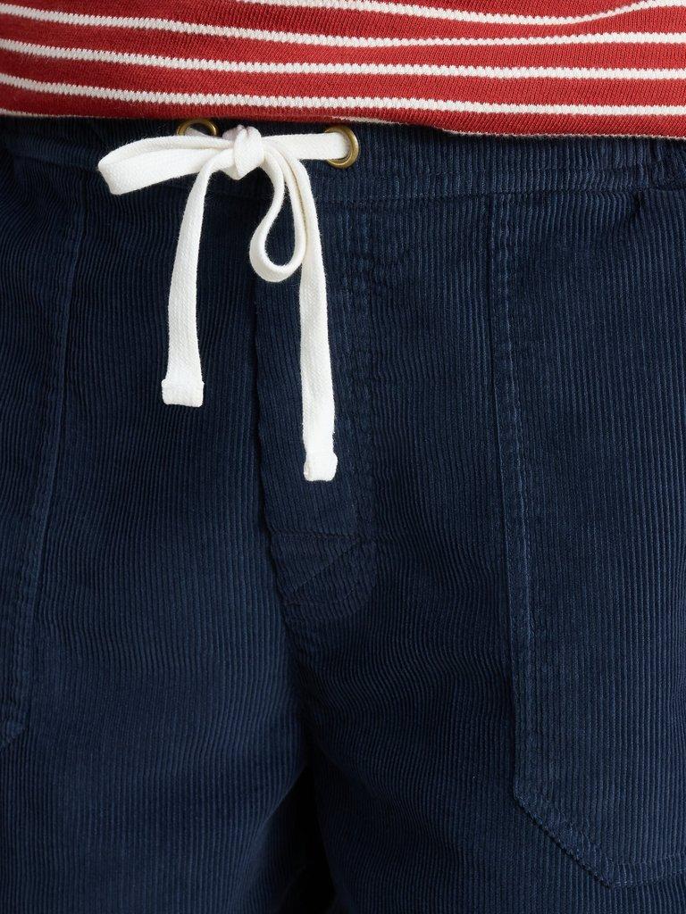 Lewes Cord Short in DARK NAVY - MODEL DETAIL