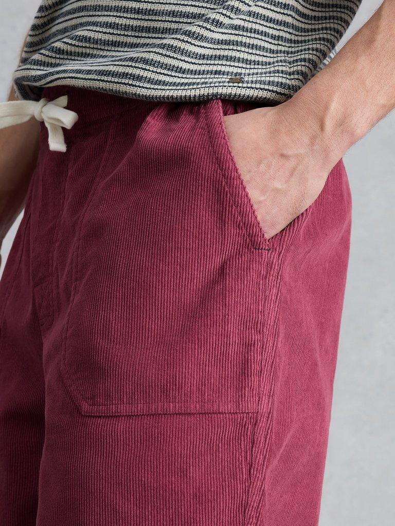 Lewes Cord Short in MID RED - MODEL DETAIL